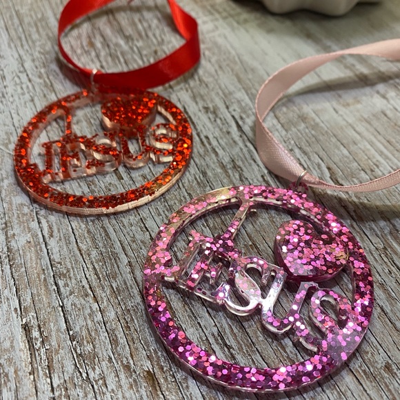 I 💗 Jesus Ornament - Jesus Christmas Ornaments Custom Color - Picture 3 of 14